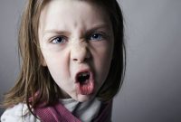 با کودک پرخاشگر چه کنیم؟