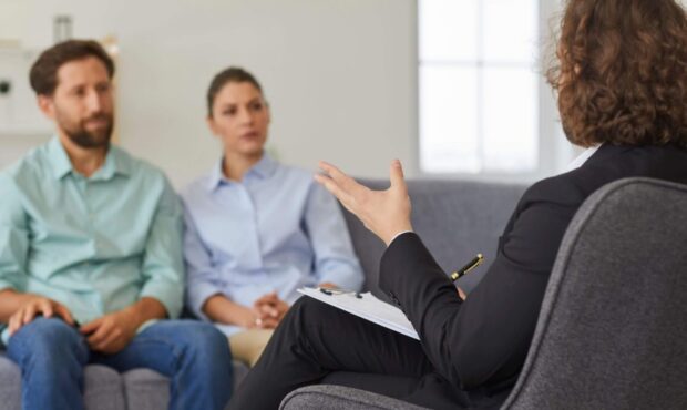 بهترین مشاوره ازدواج مشهد را چگونه پیدا کنیم؟