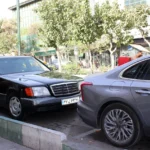 اثر افزایش قیمت دلار در بازار خودرو / بازار خودرو در رکود کامل_692ea6b00ca3b.webp