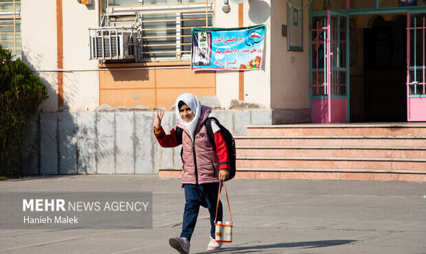 ادارات و مدارس خوزستان فردا شنبه دایر هستند