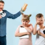 اشتباهات رایج والدین که موفقیت فرزندان را به خطر میاندازد اشتباهات رایج والدین که موفقیت فرزندان را به خطر میاندازد_693086f2d28d4.jpeg