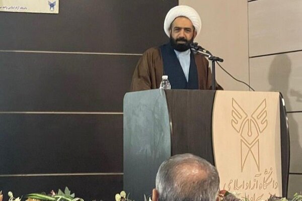 امام جمعه سراوان: غفلت از توطئه‌های دشمن آسیب‌زا است