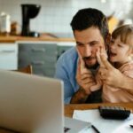 تفاوتهای والدین موفق و والدین ناموفق: بررسی عوامل موثر در تربیت کودک تفاوتهای والدین موفق و والدین ناموفق: بررسی عوامل موثر در تربیت کودک_6930877e52b6d.jpeg