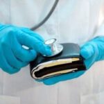 عضو پیشین هیات مدیره نظام پزشکی: پزشک برای عمل زیبایی علاوه بر پول جراحی، گردنبند طلای زن را هم گرفته بود_693158282d566.jpeg