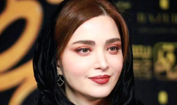 لباس سنگ دوز بهنوش طباطبایی در کنار پدر و مادرش در روز مادر+ عکس