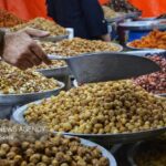 یلدا زیر فشار گرانی؛ بازار کردستان میان رکود خرید و تشدید نظارتها یلدا زیر فشار گرانی؛ بازار کردستان میان رکود خرید و تشدید نظارتها_69440dbce1c38.jpeg