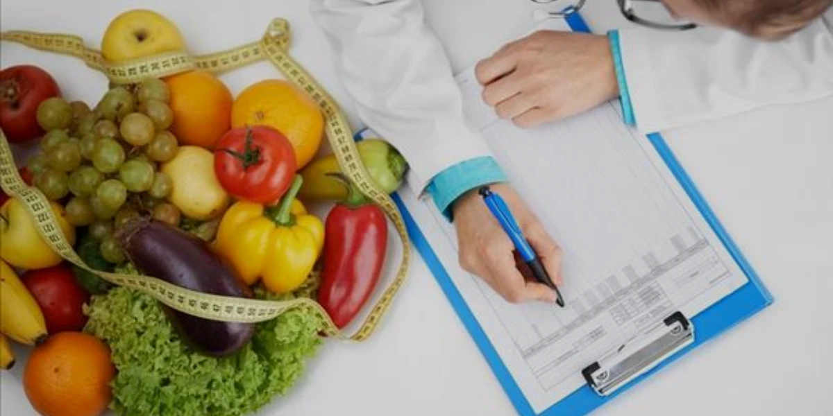 متخصص تغذیه