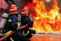 اعزام اورژانس به محل حریق در بازارچه بزرگ جنت آباد