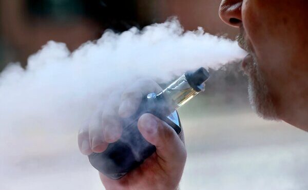 استفاده از ویپ خطر آسم کودکان را افزایش می‌دهد